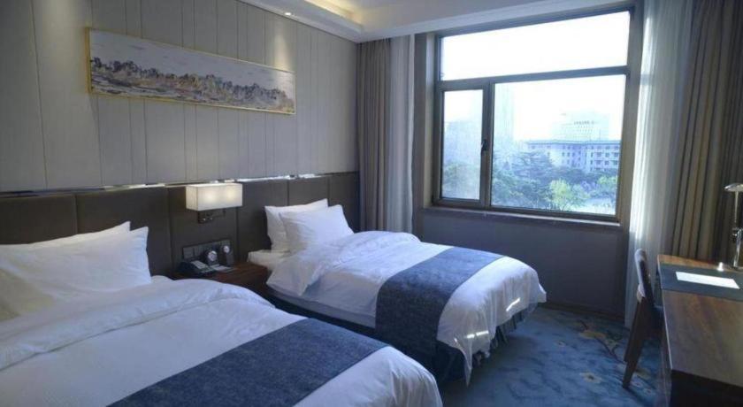 Friendship Jing Bin Building Hotel 4*